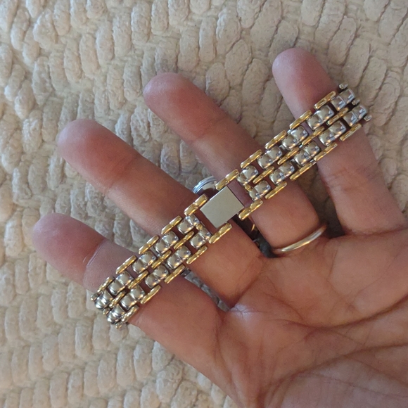 Vintage Geneva Gold & Silver Colored Watch - Picture 3 of 5